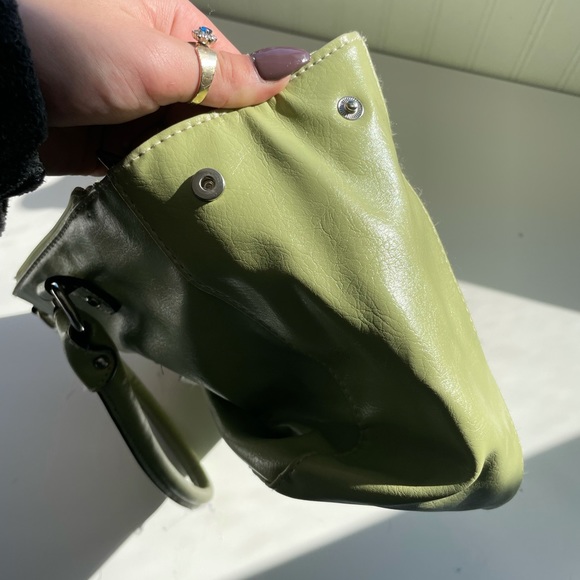 Sage green Ellen Tracy bag, perfect condition never used - Picture 5 of 5